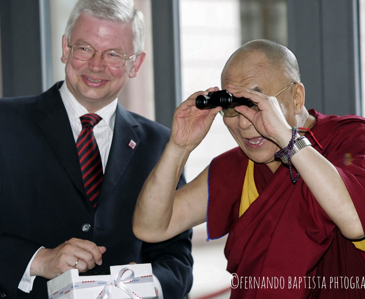Ministerpräsident Roland Koch mit dem Dalai Lama